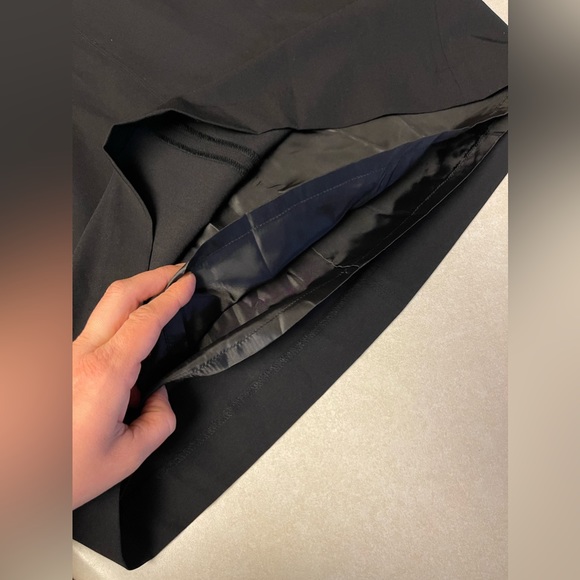 Liz Claiborne Women’s black lined skirt with pockets and elastic waistband Sz 8 - Picture 7 of 14
